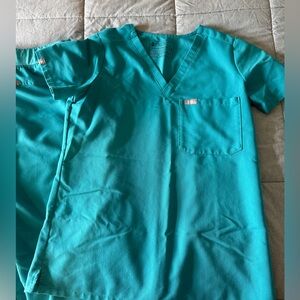 FIGS TEAL SET EXCELLENT CONDITION CATARINA & KADE CARGO XS/S
